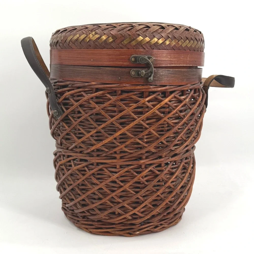 Vintage Asian Woven Rattan Storage Basket Hinged Lid Latch Handle Wicker READ